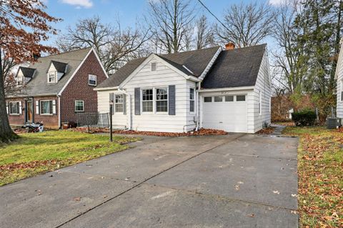 Photo of 6837 Warder Drive, Cincinnati, OH 45224 (MLS # 1865459)