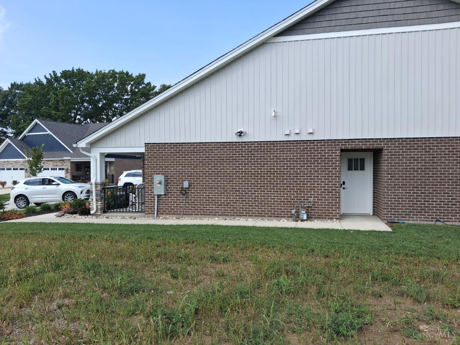 5011 Waterford Lane