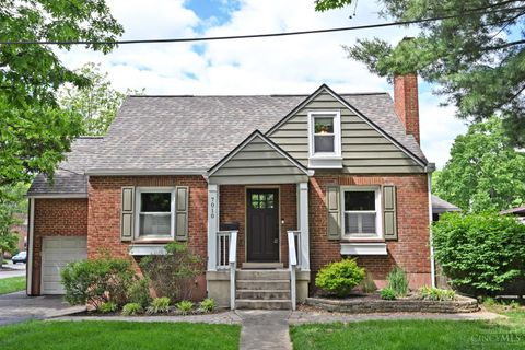 Photo of 7010 Wooster PIKE, Cincinnati, OH 45227 (MLS # 1879375)