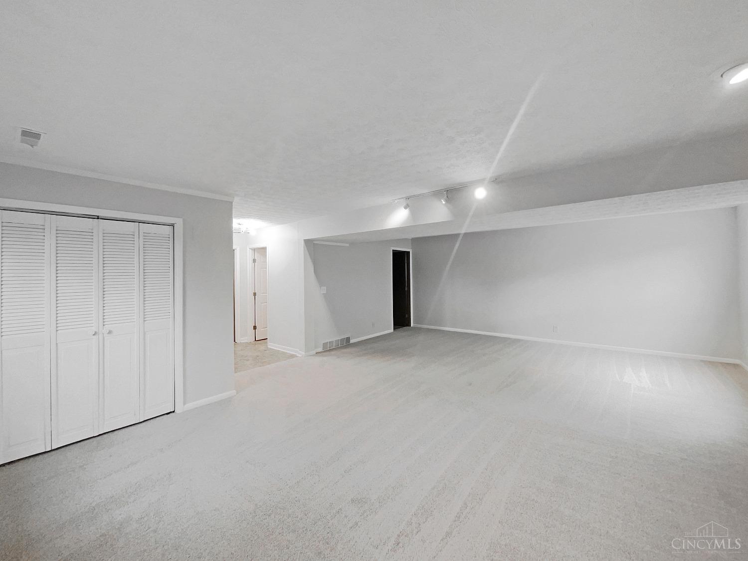 5732 Auberger Drive, Fairfield, Ohio image 22