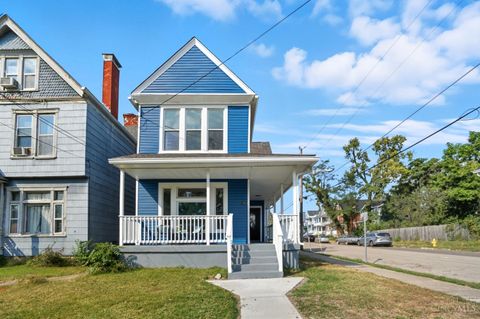 Photo of 1820 Hewitt Ave Ave, Cincinnati, OH 45207 (MLS # 1857327)