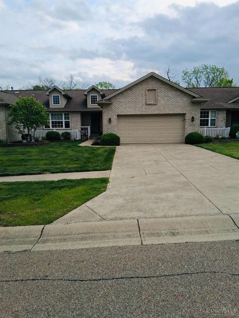 Photo of 2224 Castle Pines Court, Hamilton, OH 45013 (MLS # 1875831)