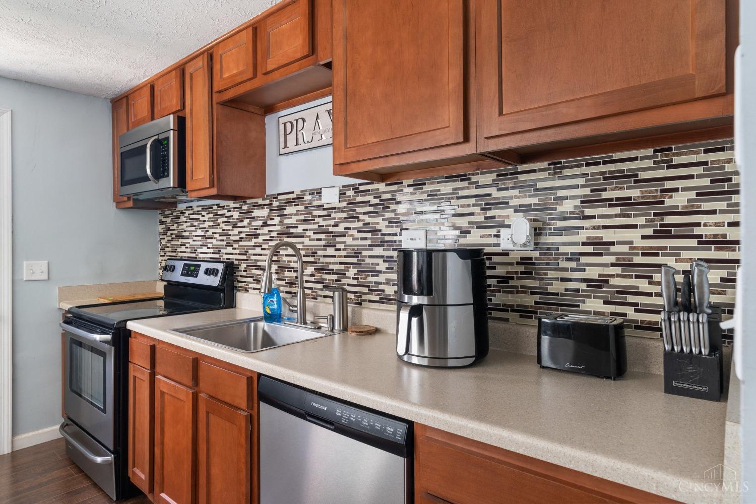 10873 Penarth Drive, Colerain Twp, Ohio image 13
