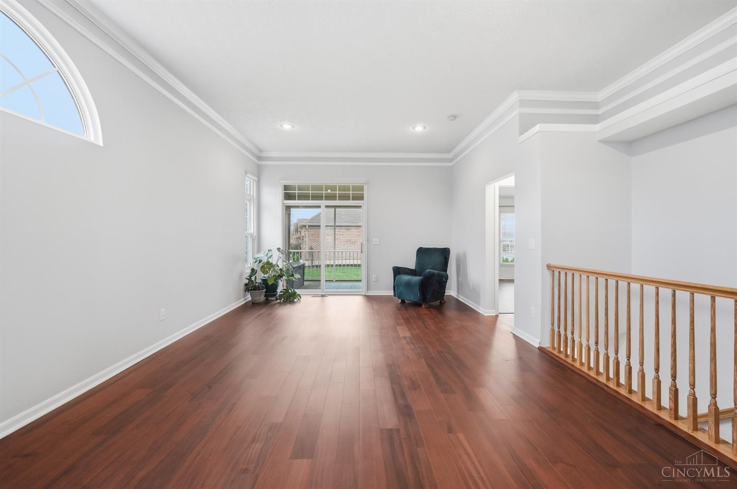 6560 Twin Lakes Drive