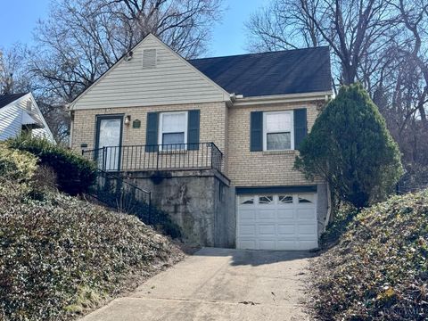 Photo of 1612 Hunt Road, Reading, OH 45215 (MLS # 1870160)