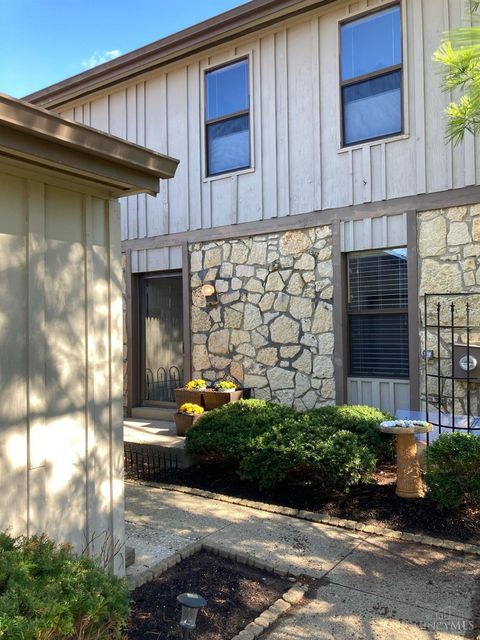 Photo of 5254 Pros Drive, West Chester, OH 45069 (MLS # 1881193)