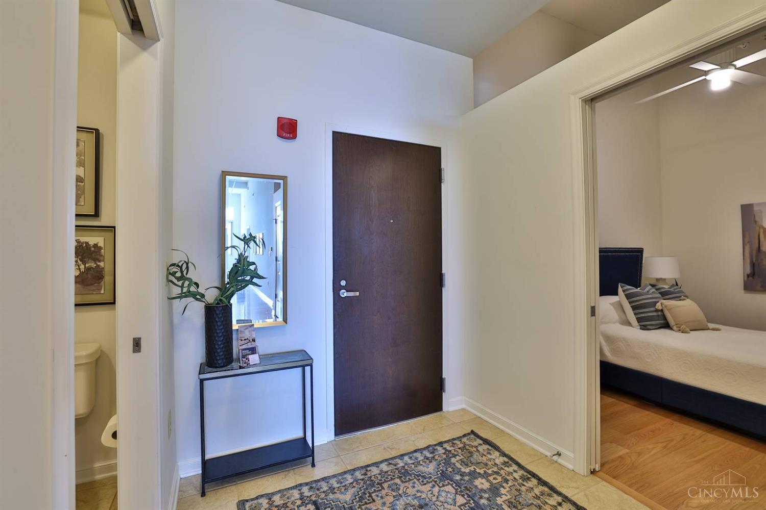 400 Pike Street 921
