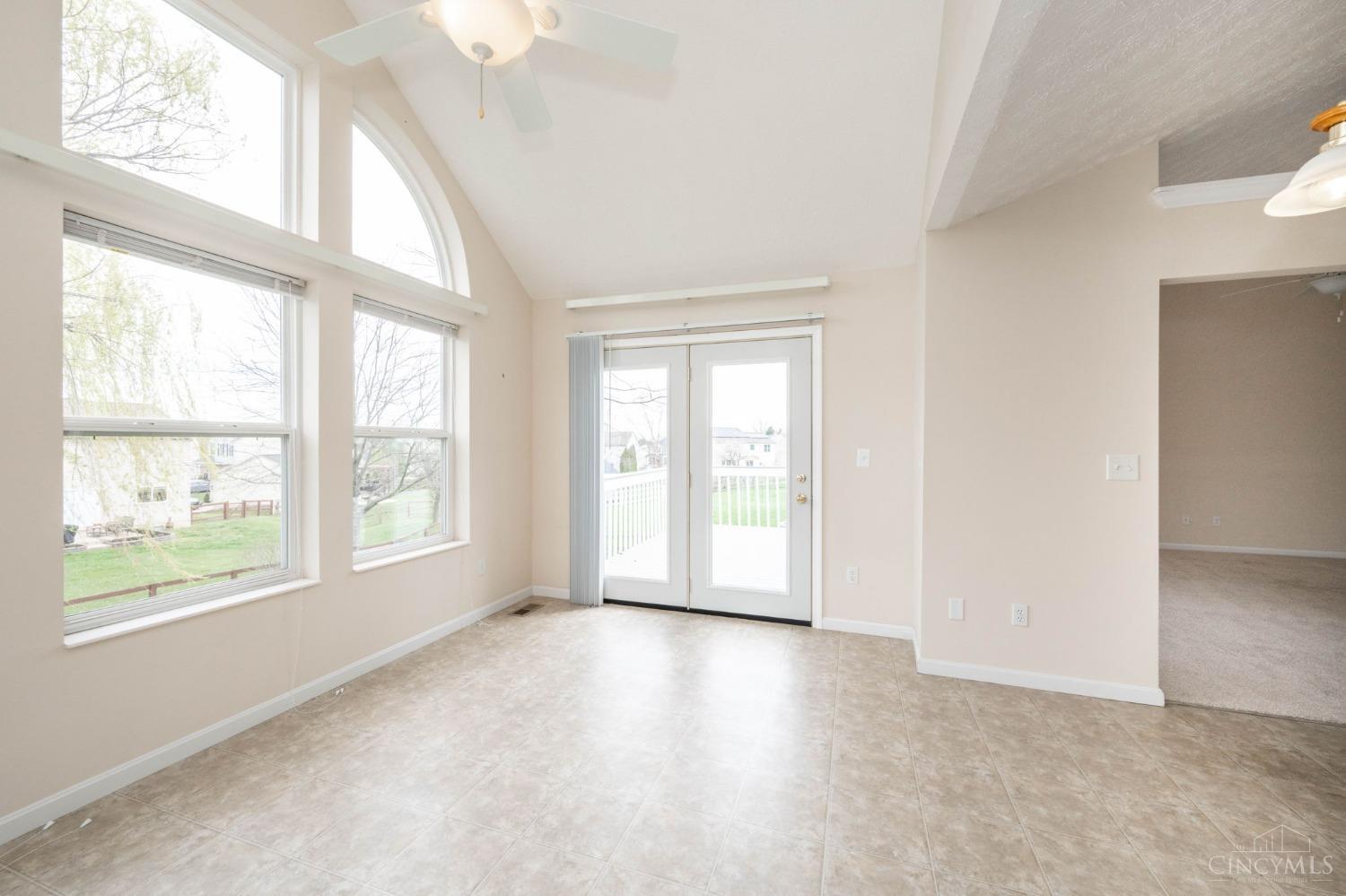320 Sackett Drive, Monroe, Ohio image 32