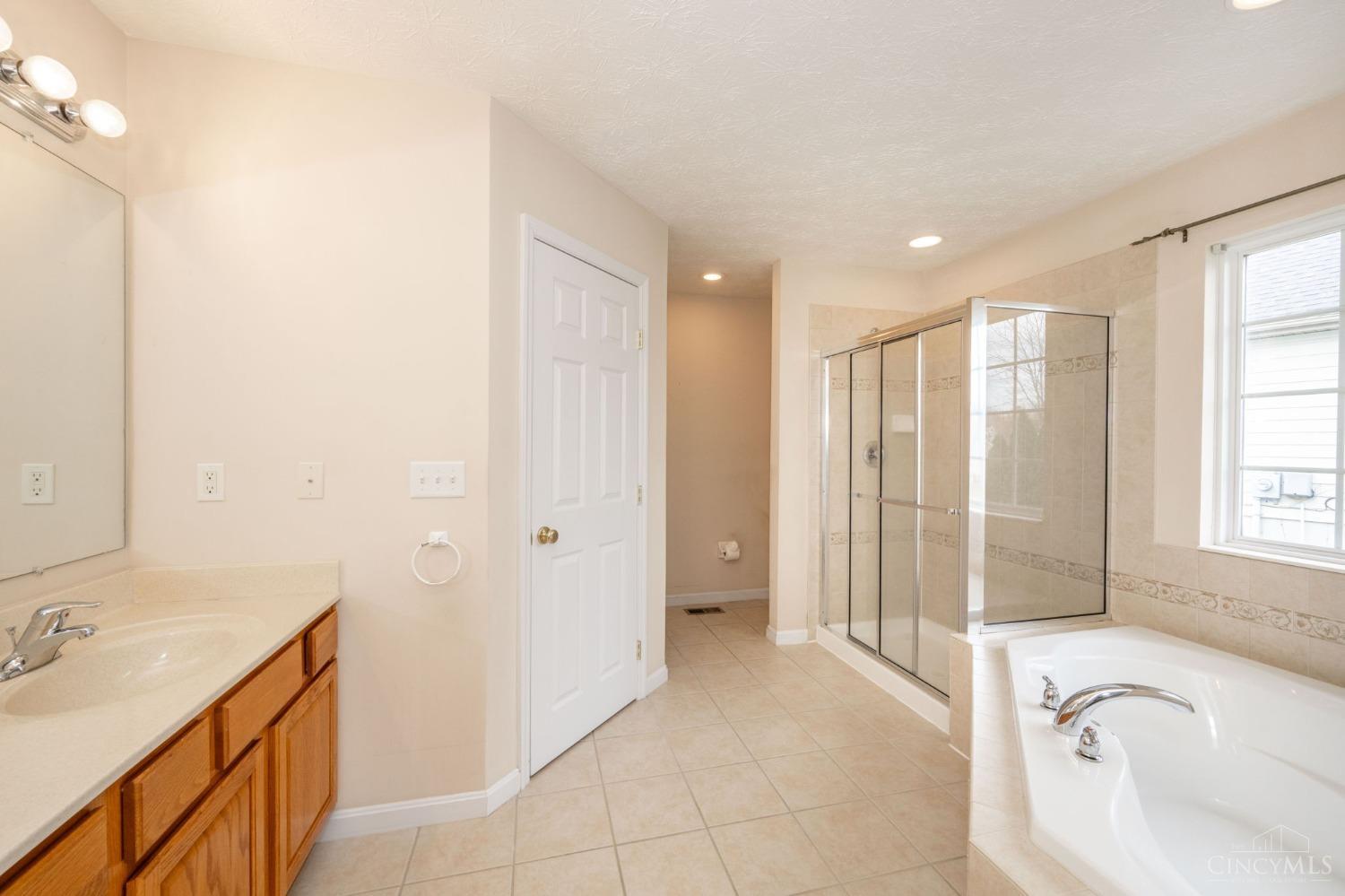 320 Sackett Drive, Monroe, Ohio image 21