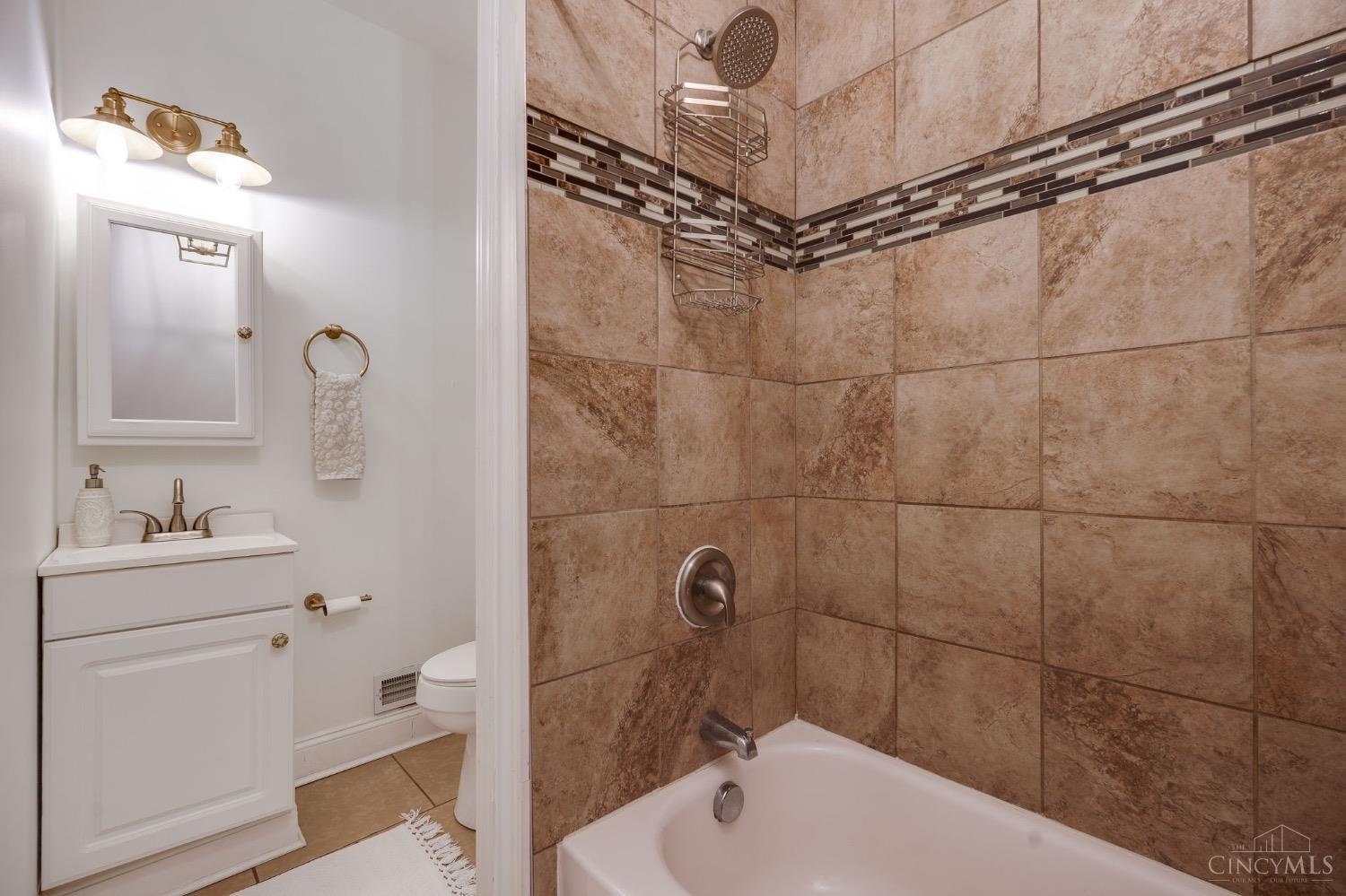 4027 Burwood Avenue, Norwood, Ohio image 33