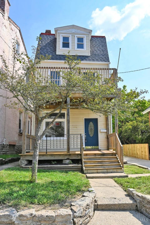 Photo of 1020 Parkson Place, Cincinnati, OH 45204 (MLS # 1894288)