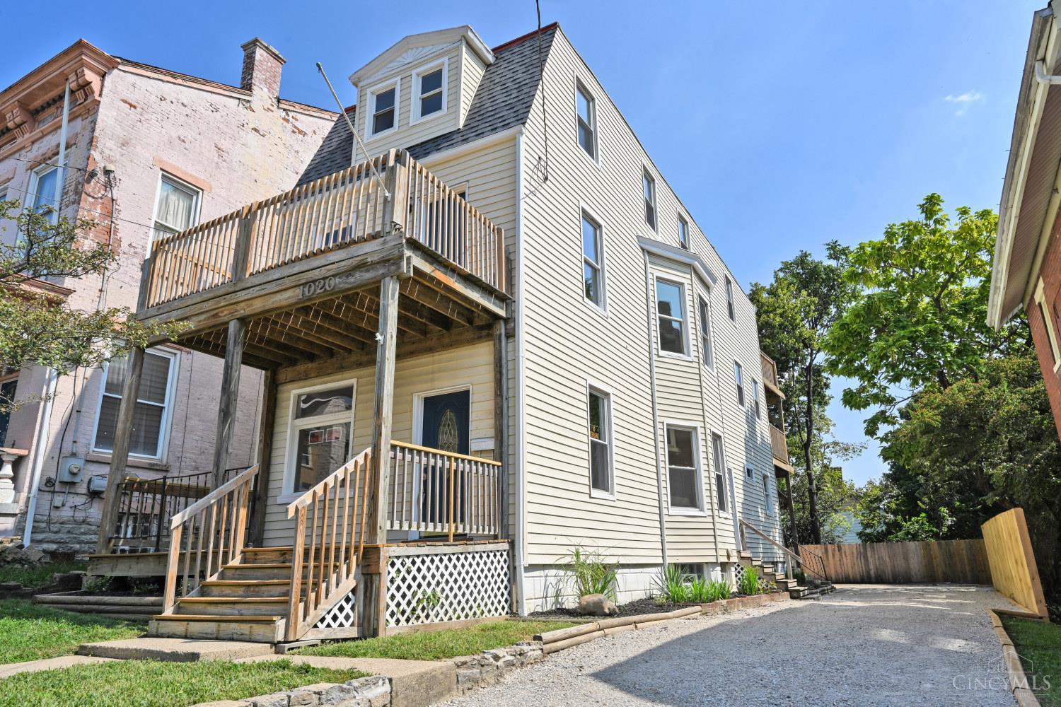 1020 Parkson Place