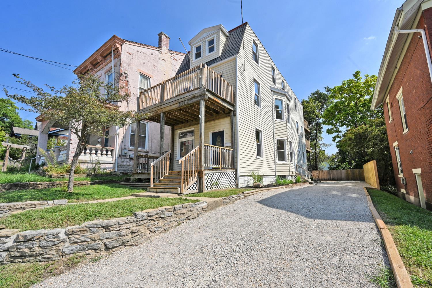 1020 Parkson Place