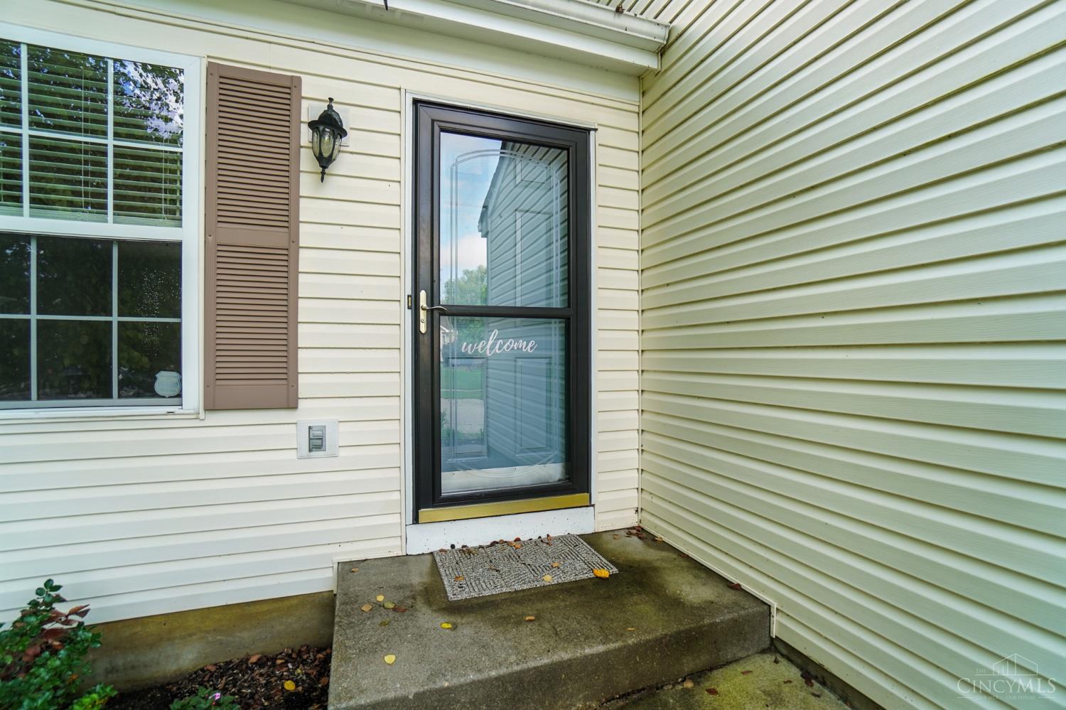 588 Weeping Willow