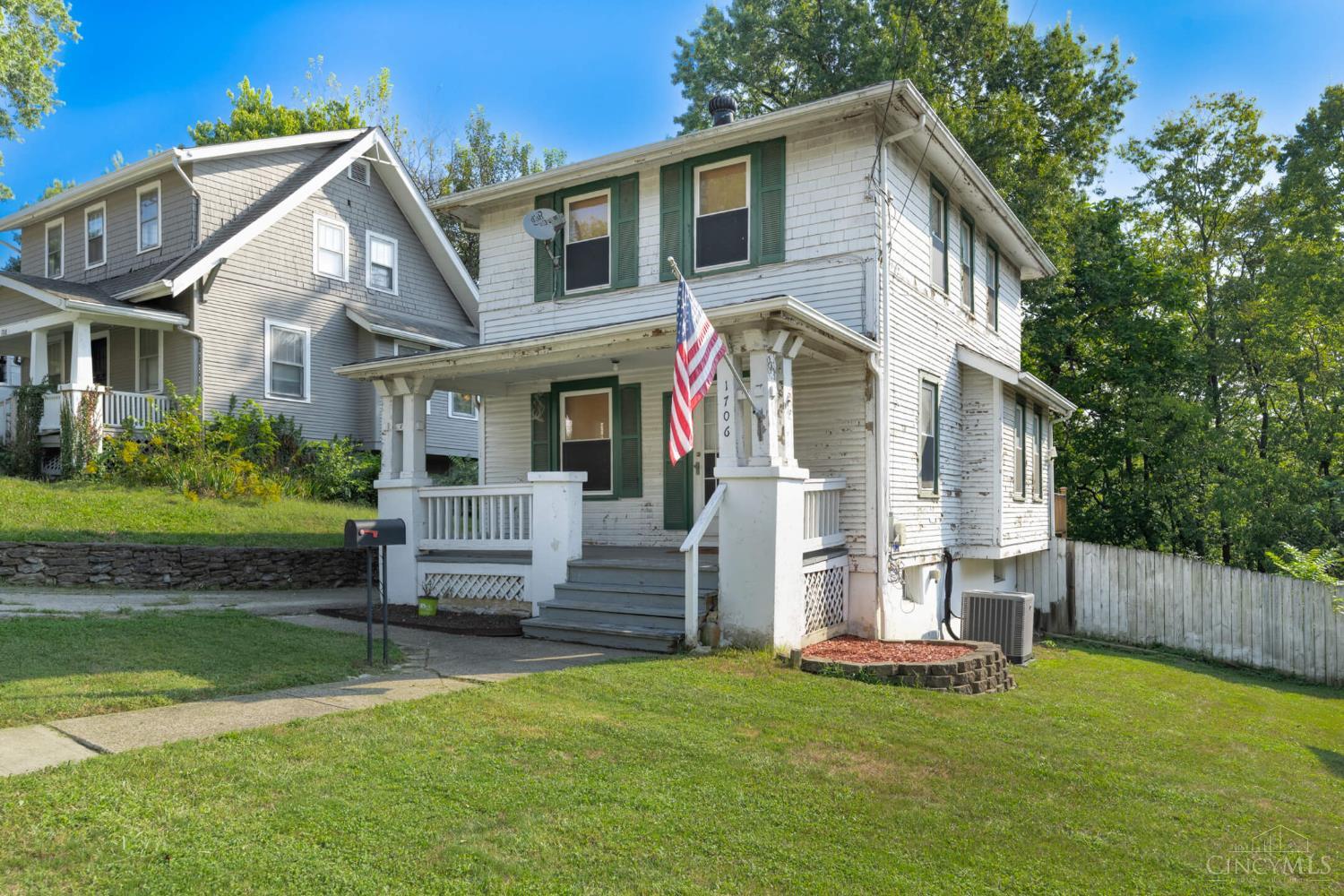 1706 Wyoming Avenue