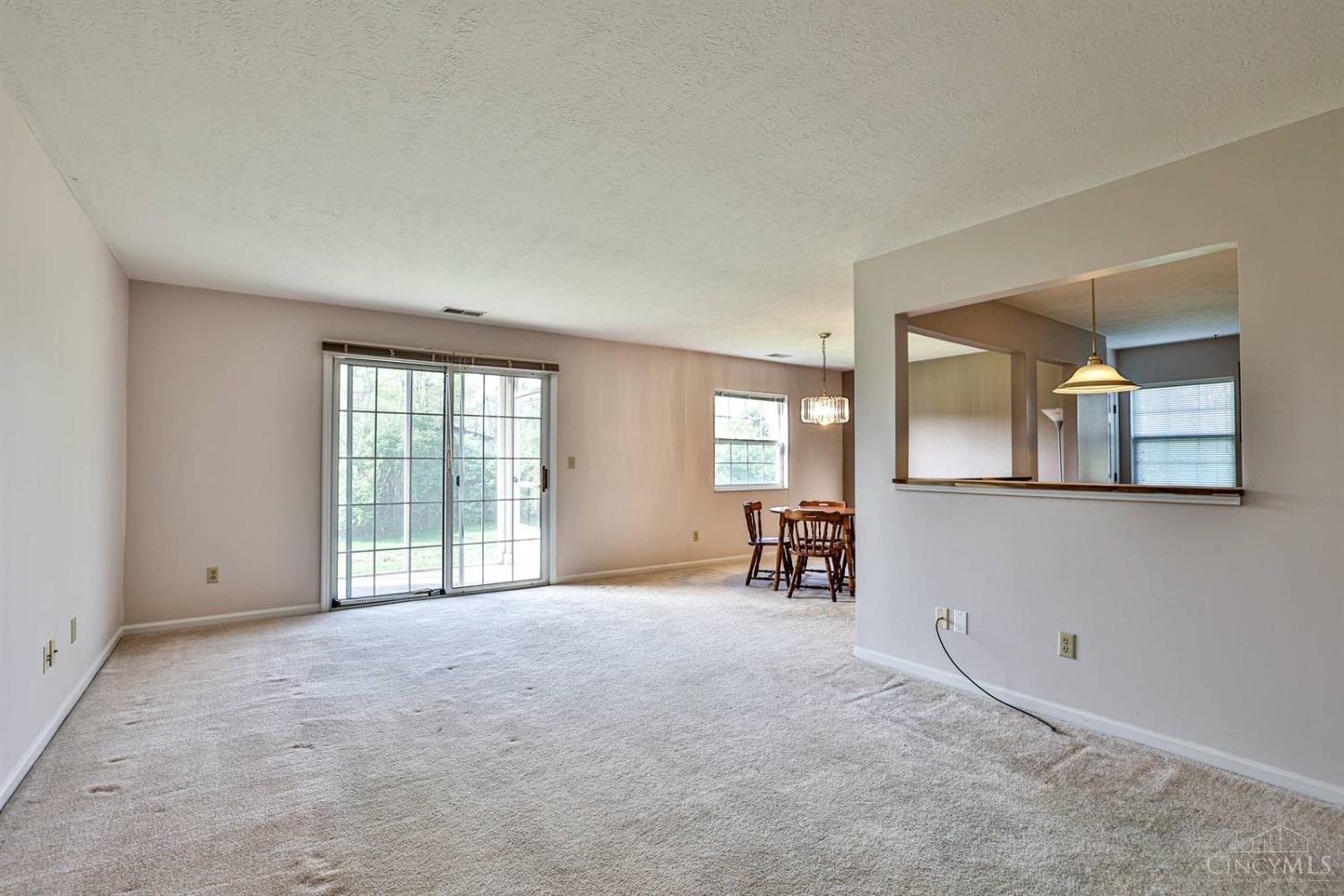 8750 Carrousel Park Circle #102, Colerain Twp, Ohio image 4