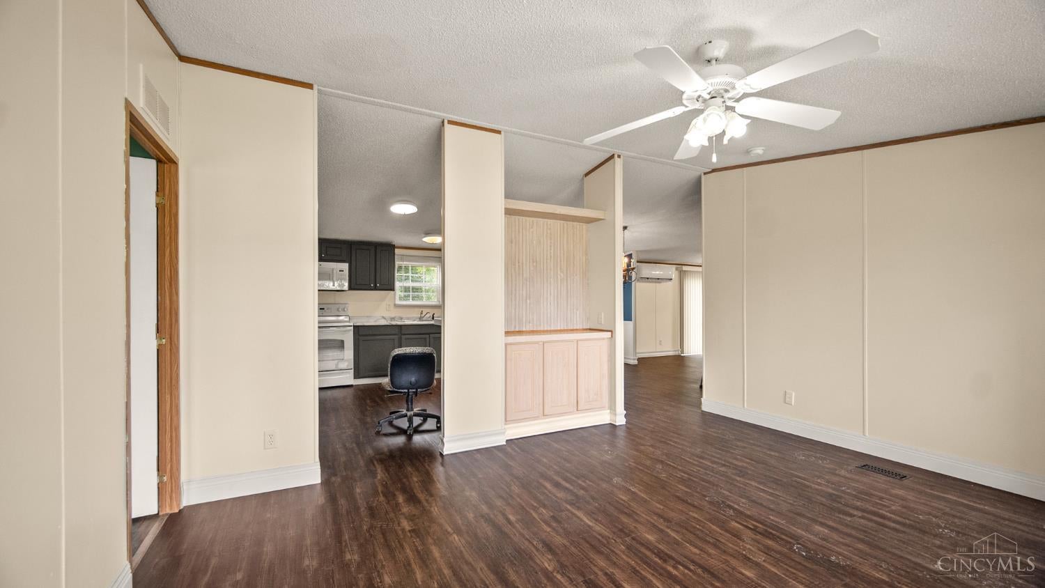 405 Bloom Drive