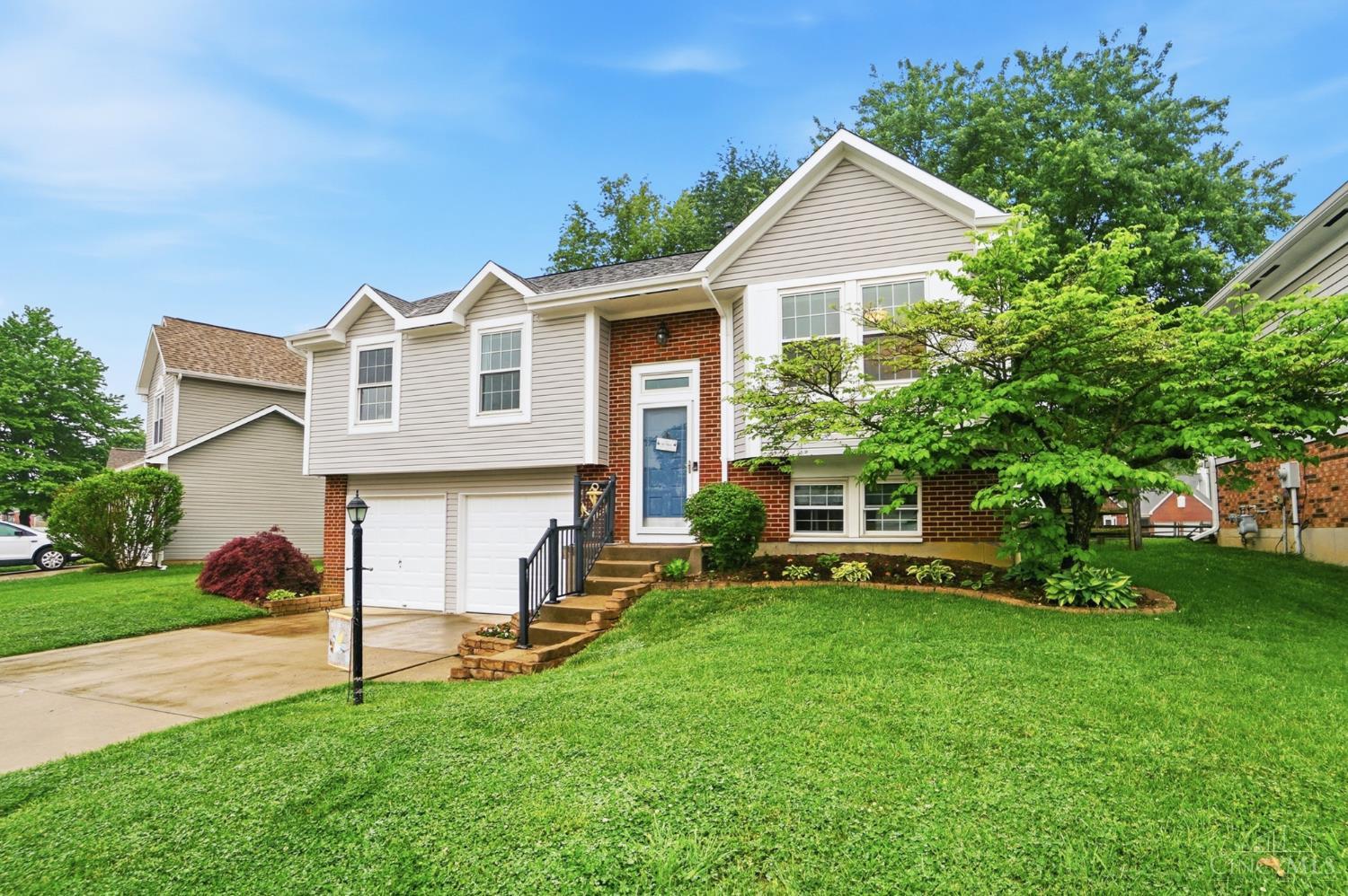 4613 Laurel View Drive