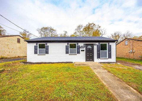 Photo of 3388 Ninann Court, Cincinnati, OH 45211 (MLS # 1860509)