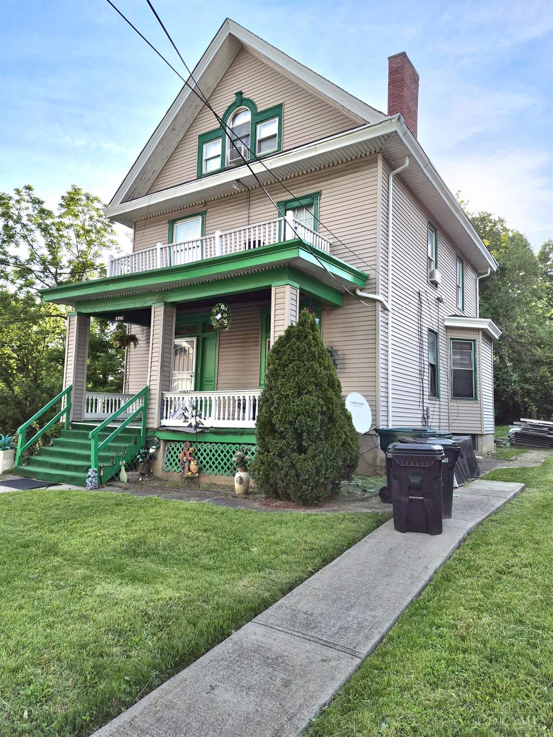 2704 Euclid Avenue