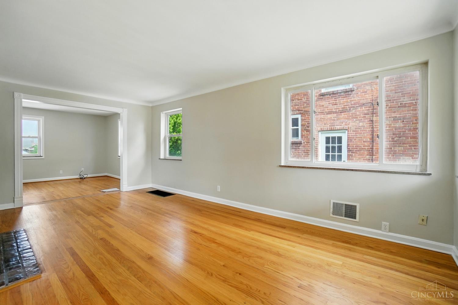 4273 Dartmouth Drive, Cincinnati, Ohio image 5