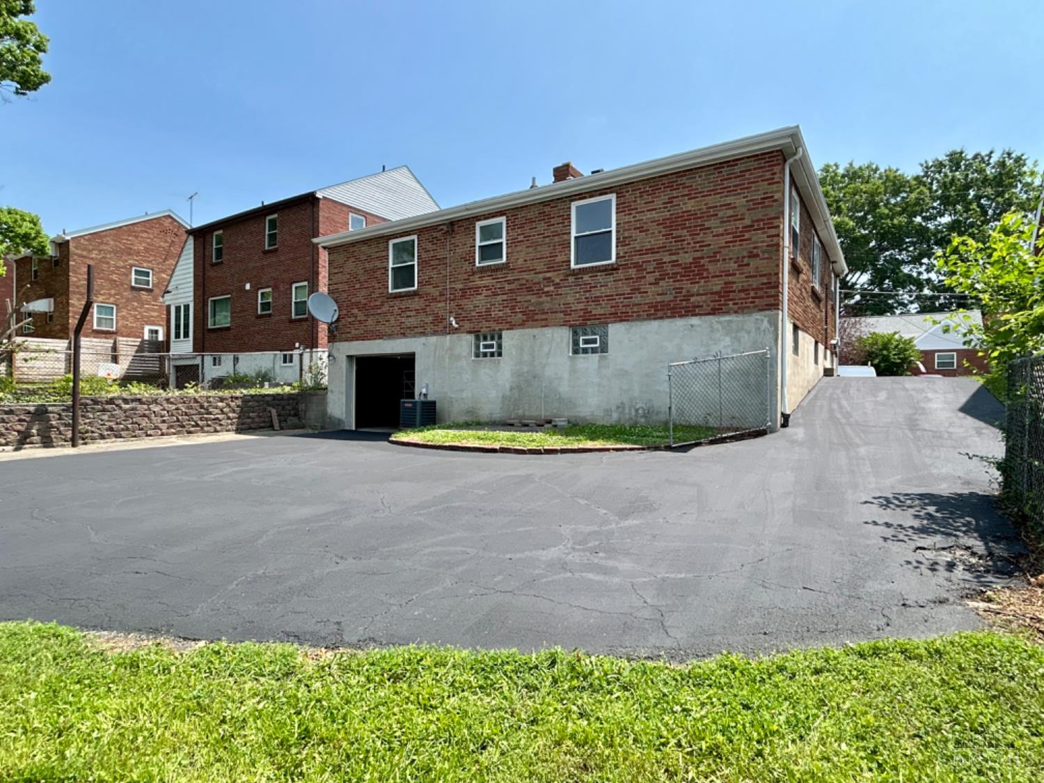 4273 Dartmouth Drive, Cincinnati, Ohio image 28