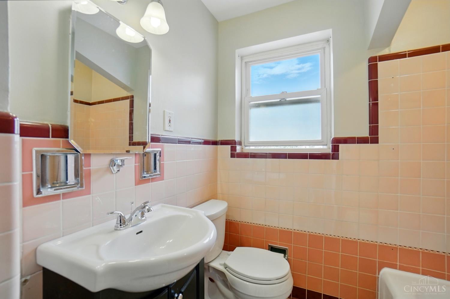 4273 Dartmouth Drive, Cincinnati, Ohio image 18