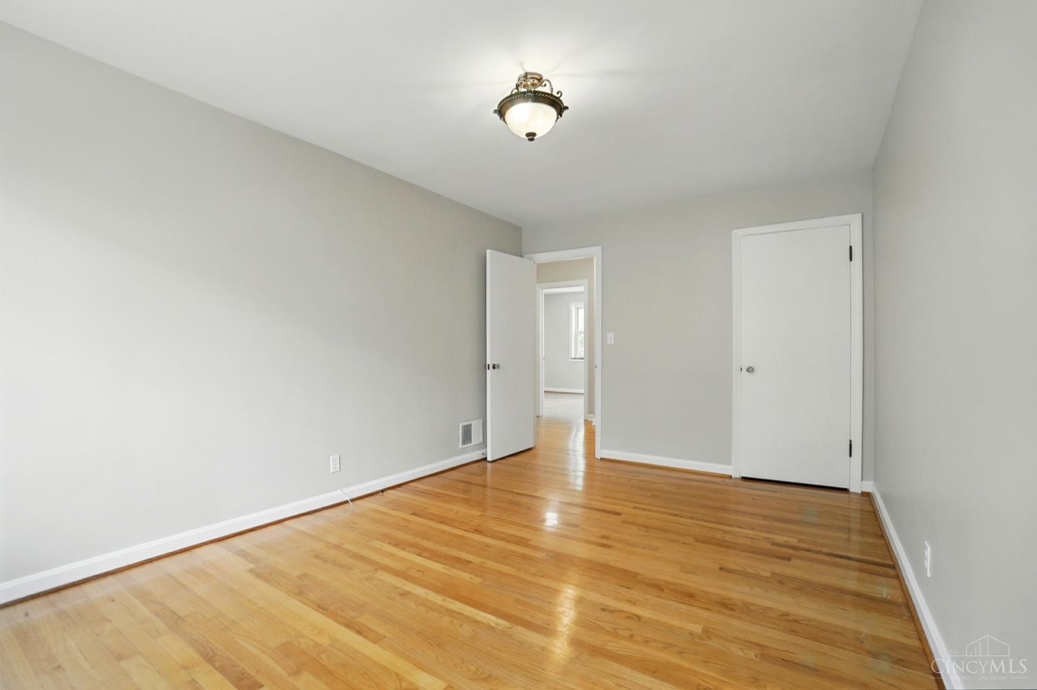 4273 Dartmouth Drive, Cincinnati, Ohio image 21