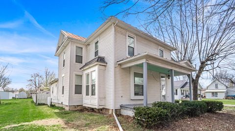 Photo of 35 Maple Avenue, Winchester, OH 45697 (MLS # 1874016)