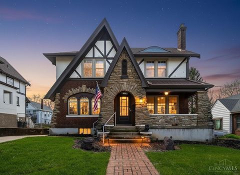 Photo of 2317 Sherwood Lane, Norwood, OH 45212 (MLS # 1872370)