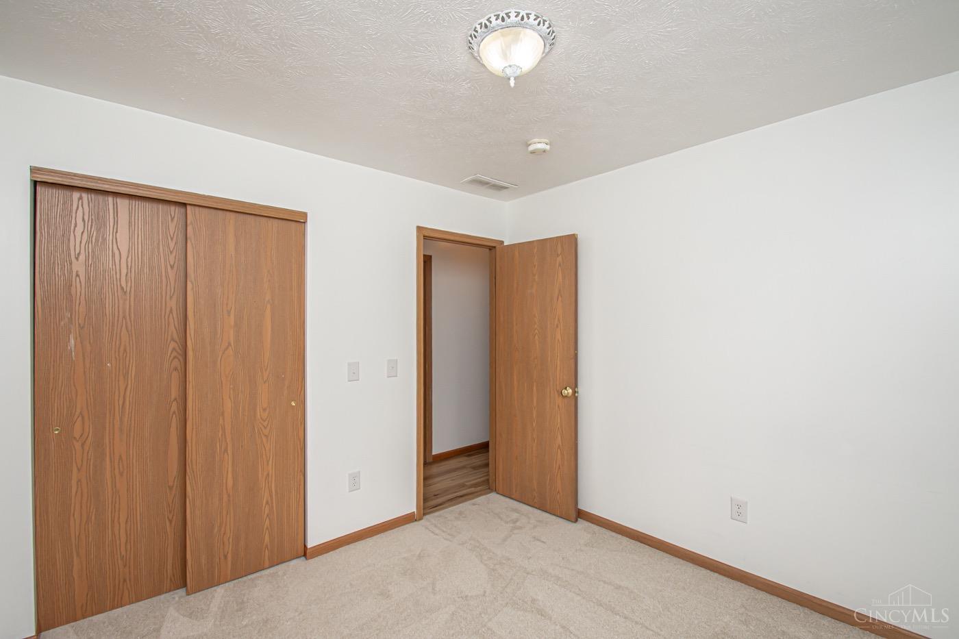 571 Lakengren Drive, Lakengren, Ohio image 16