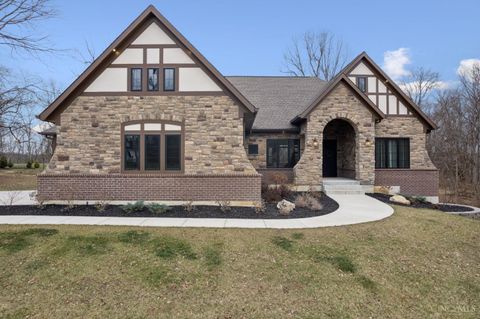 Photo of 1325 Riverwalk Drive, New Richmond, OH 45157 (MLS # 1866494)