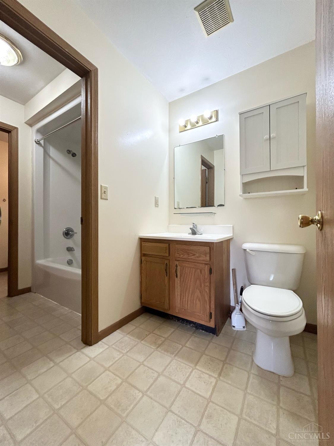 5350 Camelot Drive #36, Fairfield, Ohio image 20