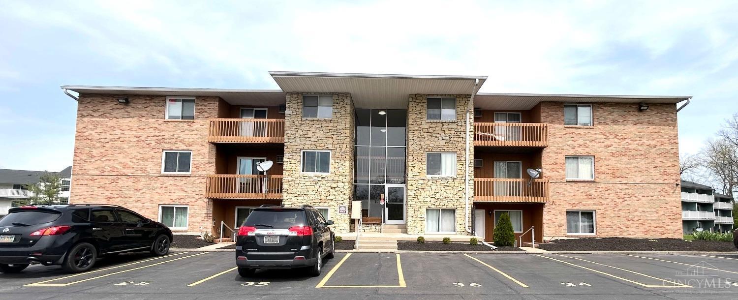 5350 Camelot Drive #36, Fairfield, Ohio image 1
