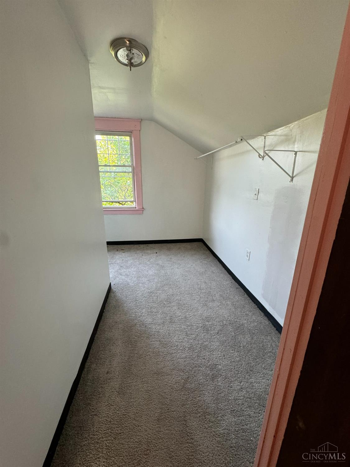 Cincinnati, Ohio 45225, United States, 2 Bedrooms Bedrooms, ,1 BathroomBathrooms,Residential,Active,237915