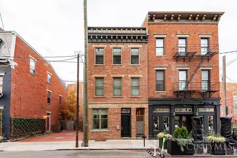 Photo of 20 W 13th Street, Cincinnati, OH 45202 (MLS # 1871500)