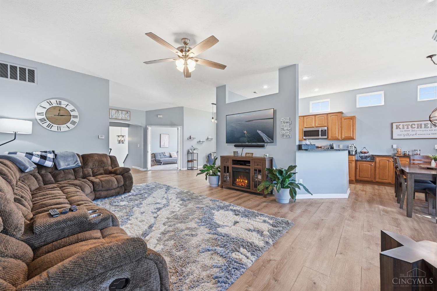 153 Timepiece Lane 7-301
