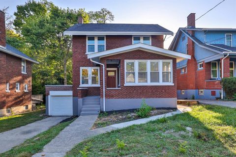 Photo of 5660 Hamilton Avenue, Cincinnati, OH 45224 (MLS # 1856740)