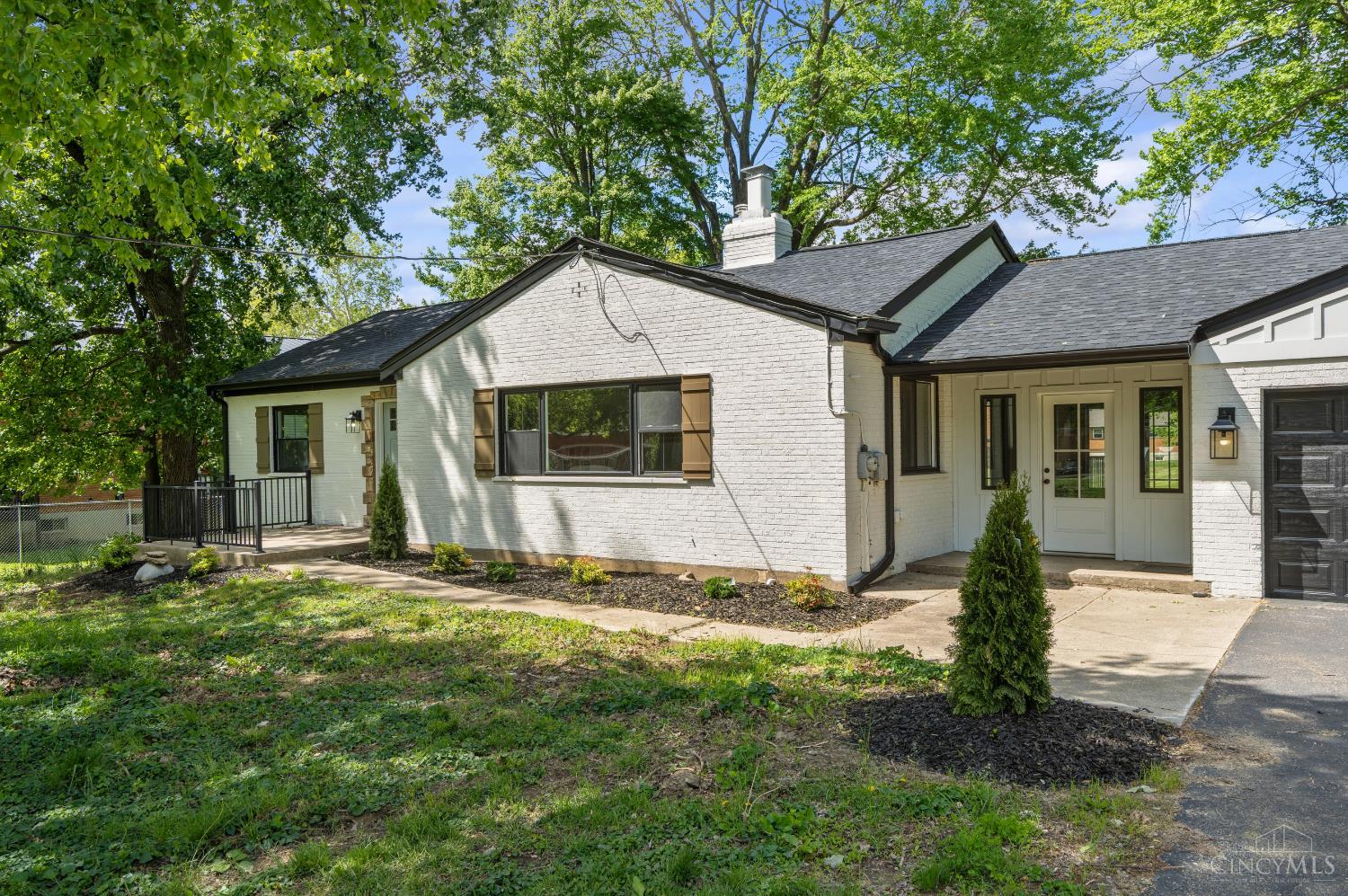 2836 Banning Road