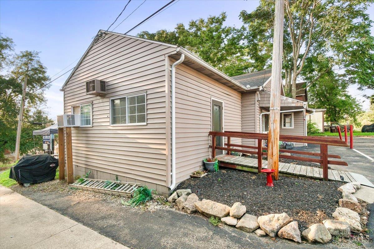 4342 Washington Avenue