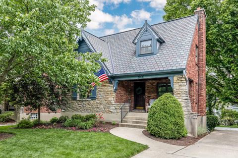 Photo of 3866 Drakewood Drive, Cincinnati, OH 45209 (MLS # 1878002)