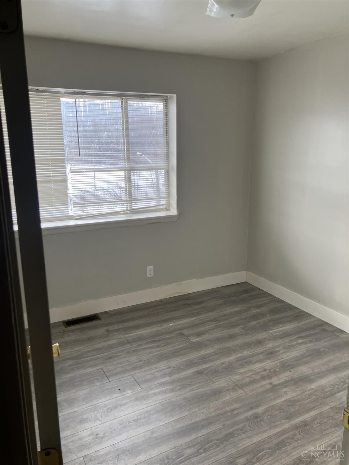 Cincinnati, Ohio 45204, United States, 2 Bedrooms Bedrooms, ,1 BathroomBathrooms,Residential,Active,207450