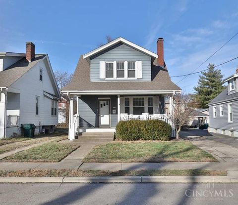 Photo of 4136 Maple Drive, Cincinnati, OH 45209 (MLS # 1864940)