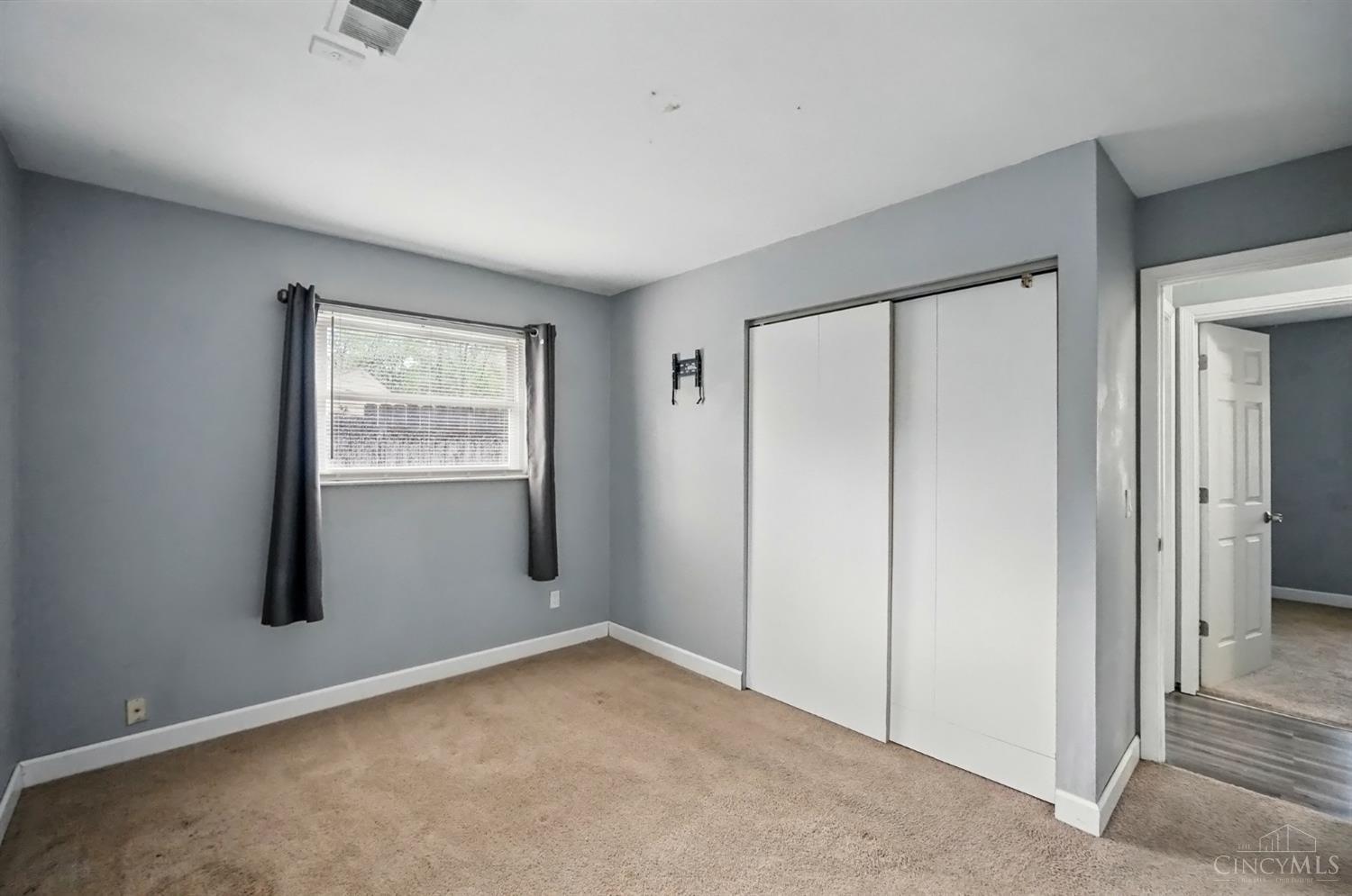 9002 Orangewood Drive, Colerain Twp, Ohio image 18
