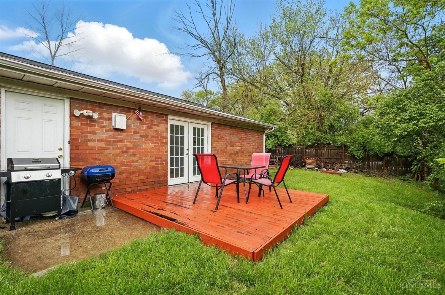 9002 Orangewood Drive, Colerain Twp, Ohio image 20
