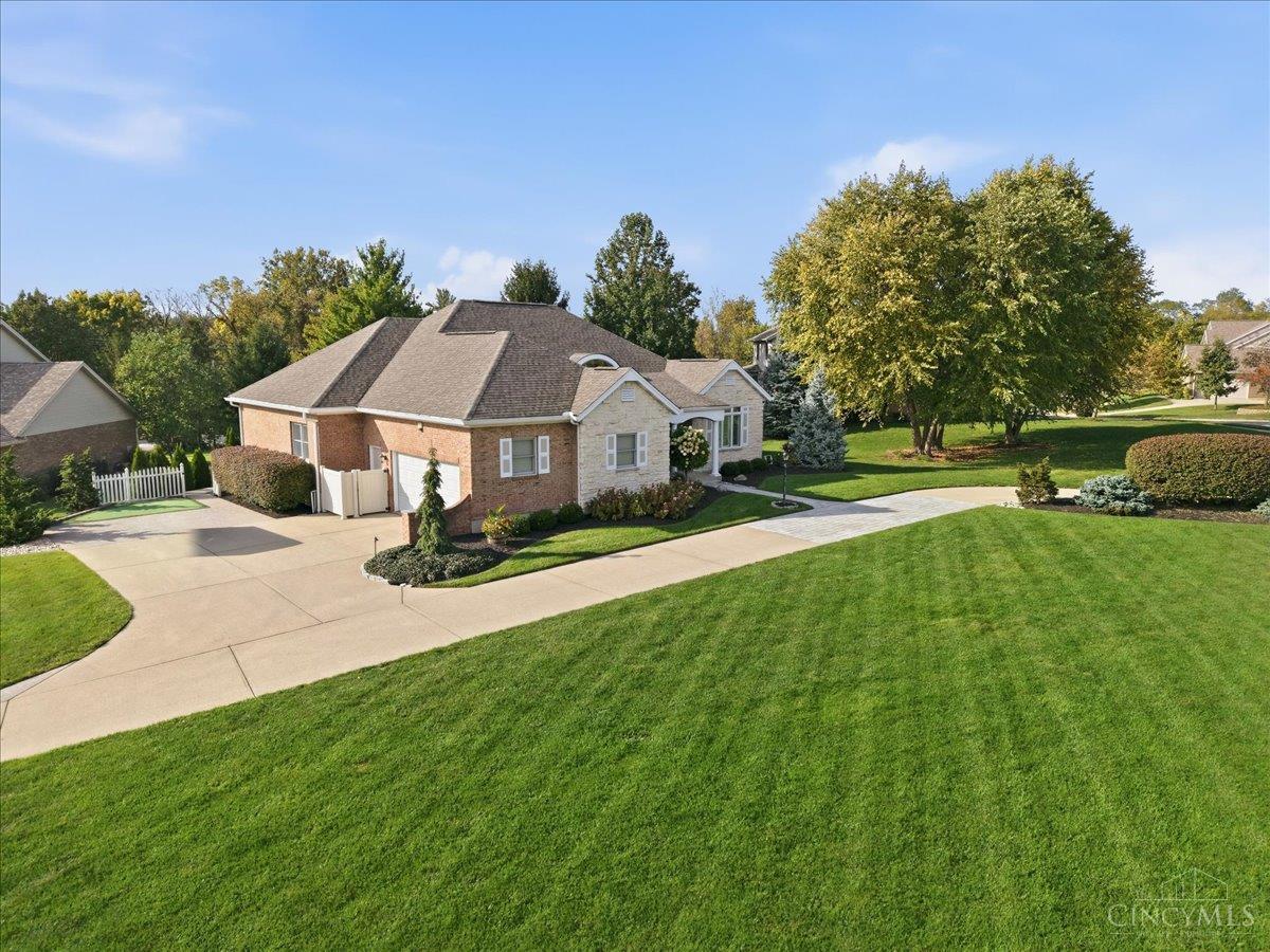 5541 Randy Drive
