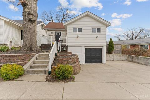 Homes For Sale - 2888 Losantiville Avenue<br/> Cincinnati, OH 45213