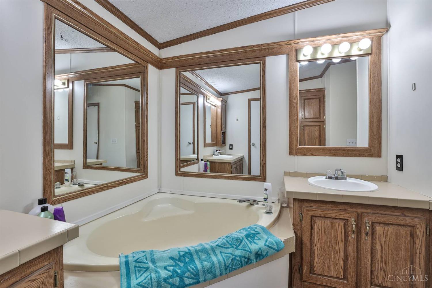 9315 West Road, Whitewater Twp, Ohio image 23