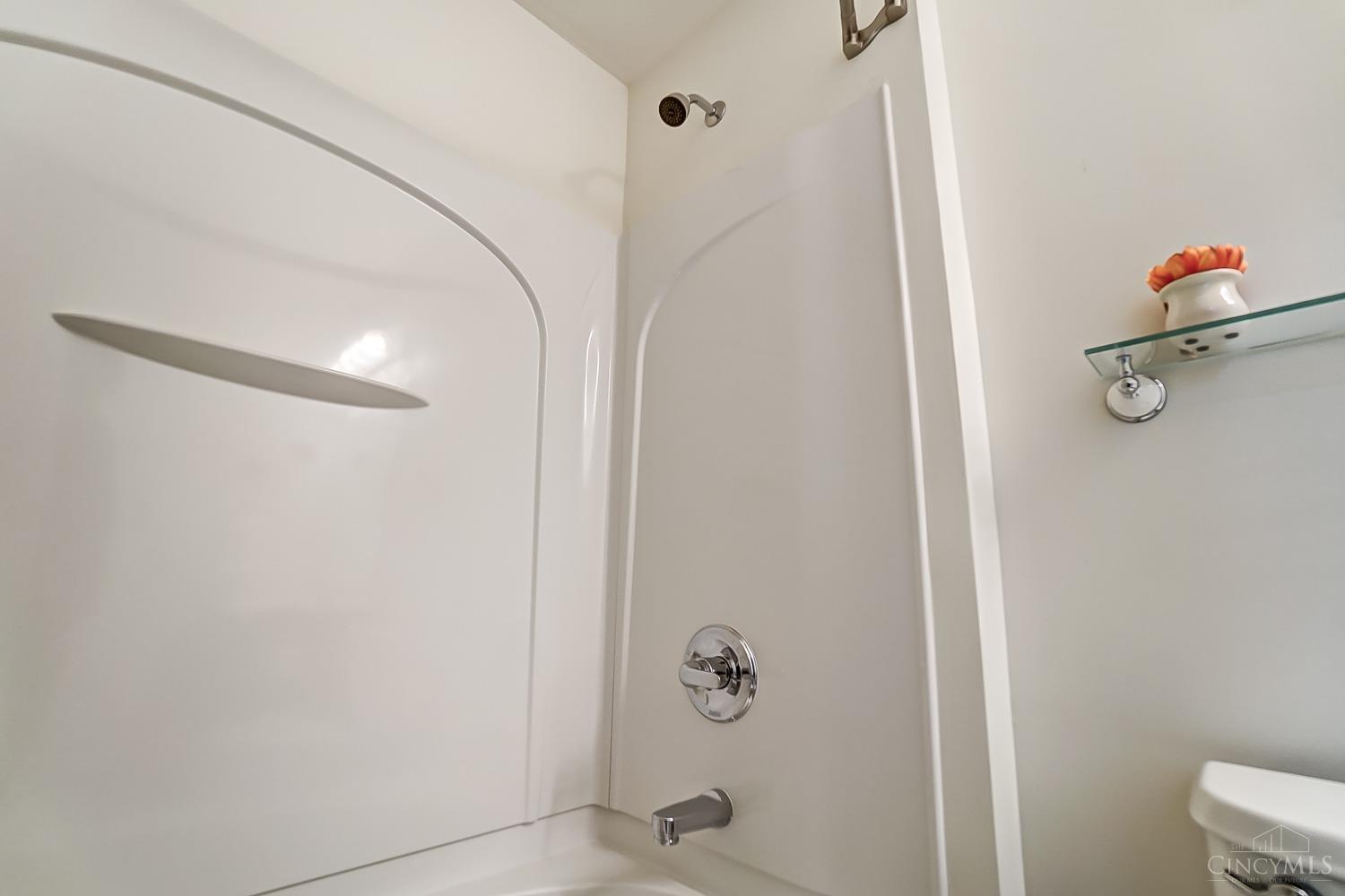 6672 Adena Circle, Hamilton Twp, Ohio image 36