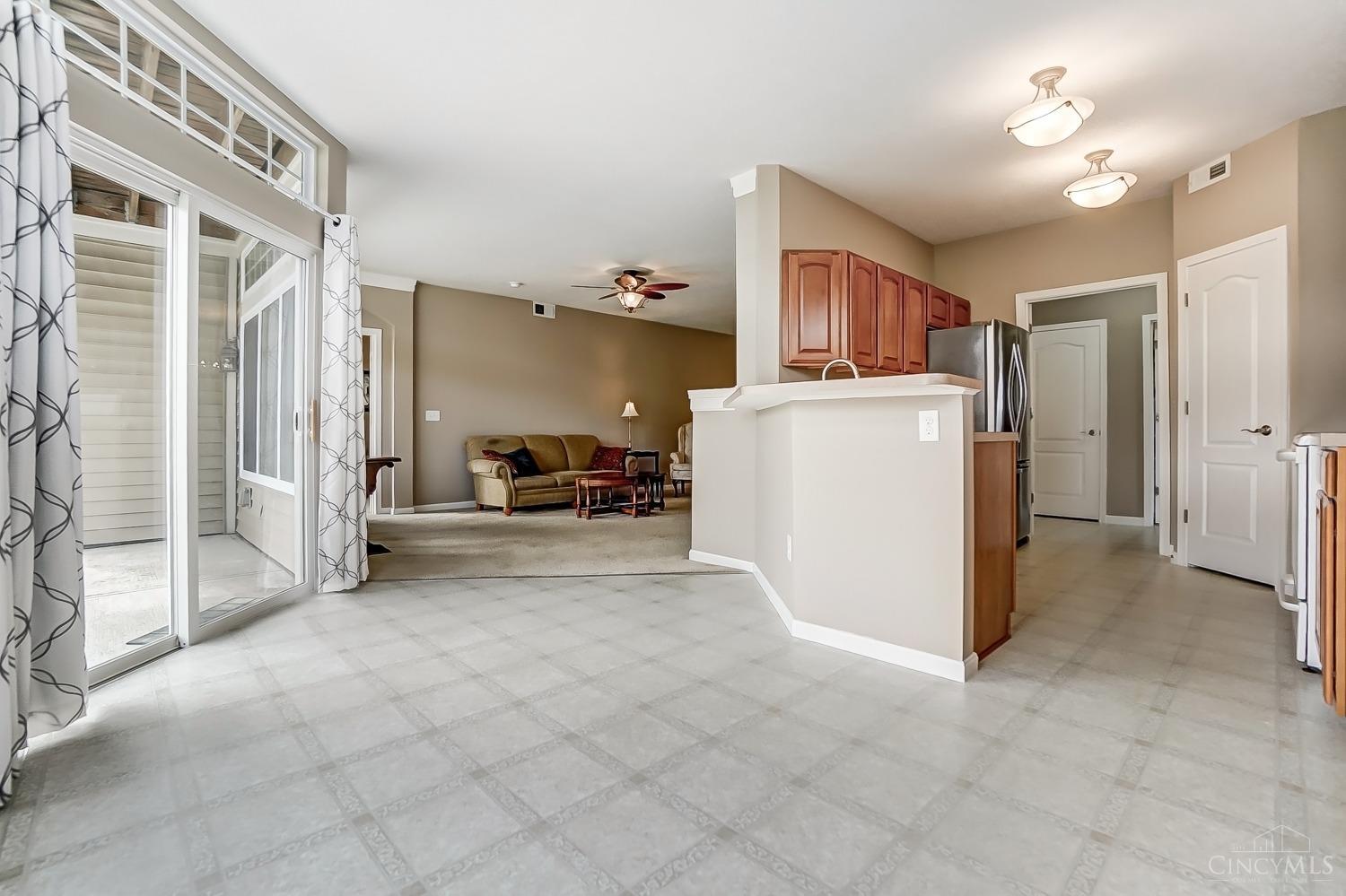 6672 Adena Circle, Hamilton Twp, Ohio image 12